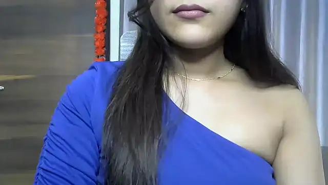 Snapshot of selen_5 chatting on October 17, 2025, 6:43 pm selen 5 online show from October 17, 2025, 6:43 pm