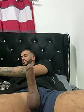 Moodxxx00 online show from March 4, 2025, 11:43 pm