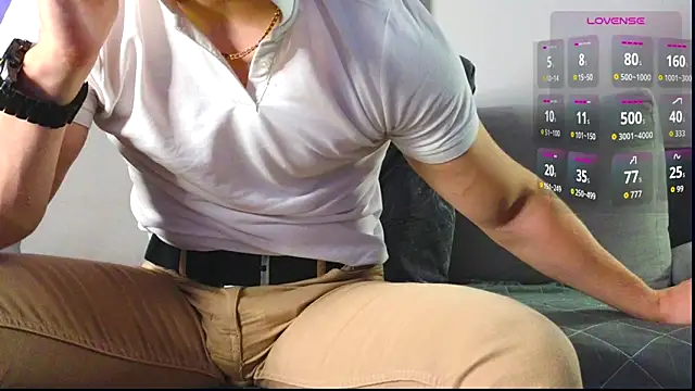 Snapshot of S3Xyes chatting on October 17, 2025, 3:58 pm S3Xyes online show from October 17, 2025, 3:58 pm