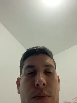 Eduardzmm online show from February 16, 2026, 11:02 pm