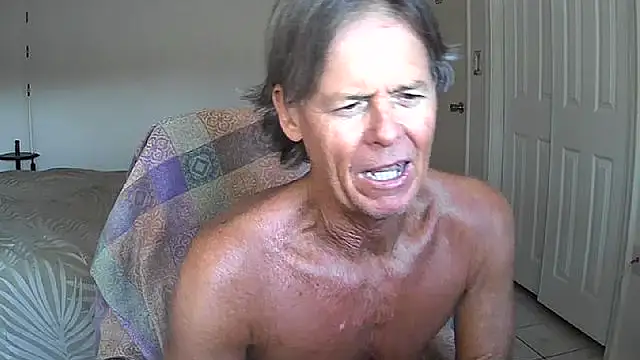 Snapshot of nakeedcowboi65 chatting on May 15, 2026, 11:36 pm nakeedcowboi65 online show from May 15, 2026, 11:36 pm