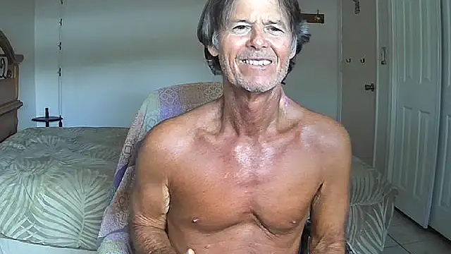 nakeedcowboi65 online show from April 21, 2026, 8:59 pm
