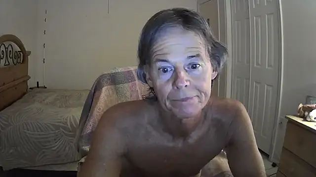Snapshot of nakeedcowboi65 chatting on July 4, 2026, 10:21 am nakeedcowboi65 online show from July 4, 2026, 10:21 am