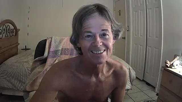 Snapshot of nakeedcowboi65 chatting on June 16, 2026, 9:42 am nakeedcowboi65 online show from June 16, 2026, 9:42 am