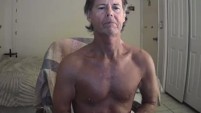 nakeedcowboi65 online show from April 1, 2026, 12:35 am
