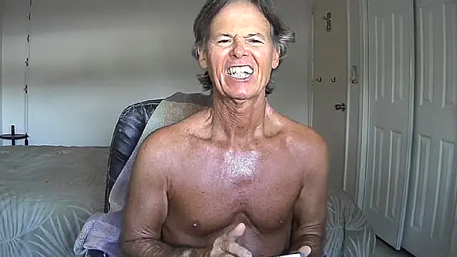 Snapshot of nakeedcowboi65 chatting on May 11, 2026, 12:28 pm nakeedcowboi65 online show from May 11, 2026, 12:28 pm