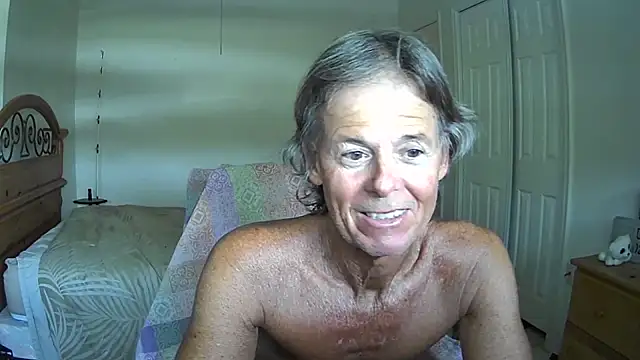 Snapshot of nakeedcowboi65 chatting on June 27, 2026, 6:36 pm nakeedcowboi65 online show from June 27, 2026, 6:36 pm