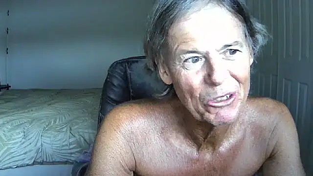 Snapshot of nakeedcowboi65 chatting on July 5, 2026, 11:33 pm nakeedcowboi65 online show from July 5, 2026, 11:33 pm