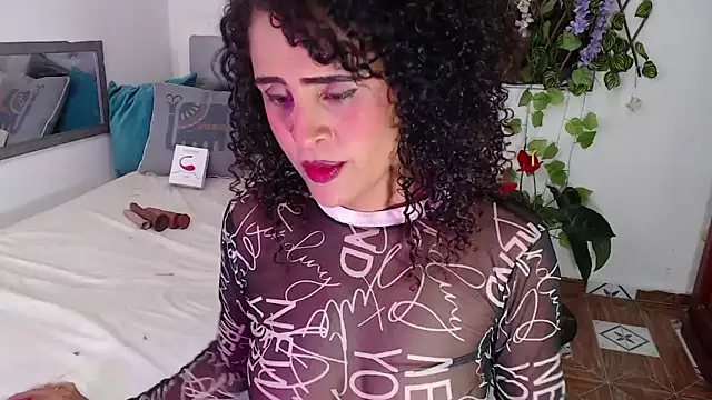 sweet brunette19 online show from March 13, 2025, 6:01 pm