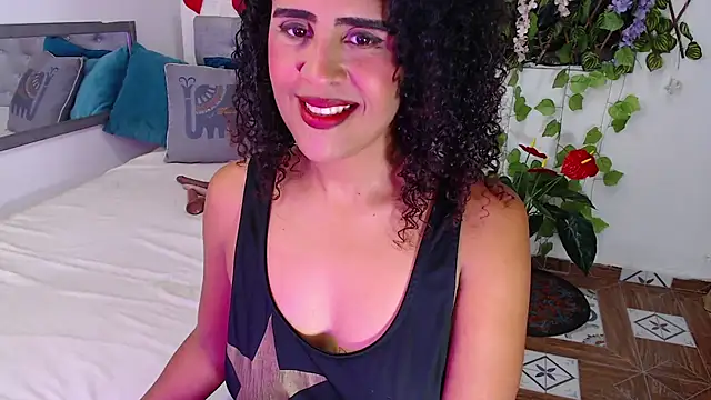 sweet brunette19 online show from February 26, 2025, 6:15 pm