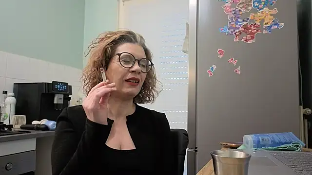 jennylovence online show from March 13, 2026, 8:08 am