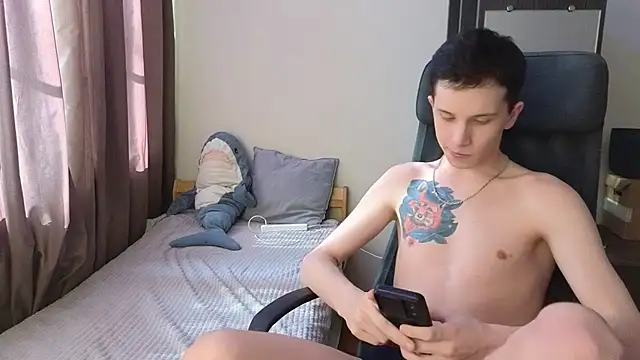 arlekincrop online show from March 22, 2026, 10:39 am