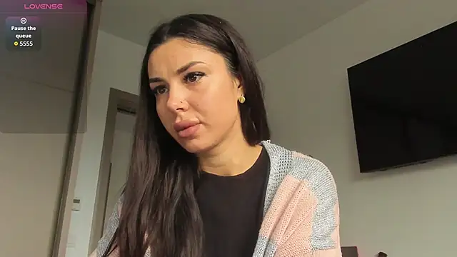 AmiraRosse online show from November 11, 2025, 6:19 am