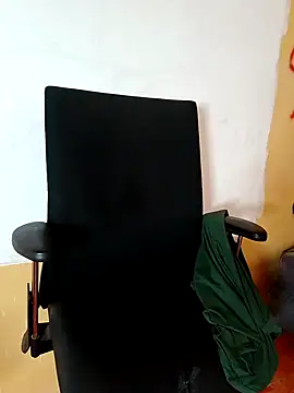 Snapshot of kaychrisk chatting on November 27, 2025, 12:27 pm kaychrisk online show from November 27, 2025, 12:27 pm