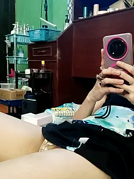 Snapshot of QueenSoreal chatting on July 7, 2026, 3:09 am QueenSoreal online show from July 7, 2026, 3:09 am