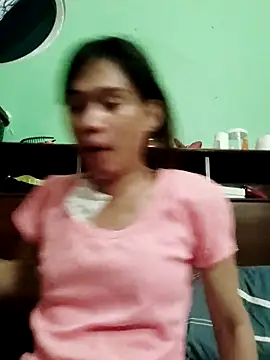 QueenSoreal online show from April 29, 2026, 2:21 pm