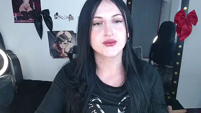 Snapshot of Evelyn_Sheeran chatting on February 19, 2026, 4:20 am Evelyn Sheeran online show from February 19, 2026, 4:20 am