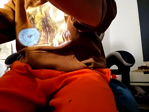 Snapshot of verylargecock chatting on October 26, 2025, 4:35 am verylargecock online show from October 26, 2025, 4:35 am