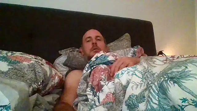 Snapshot of verylargecock chatting on September 16, 2025, 9:27 pm verylargecock online show from September 16, 2025, 9:27 pm