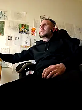 verylargecock online show from December 16, 2025, 9:46 am