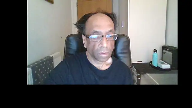 rauncher1 online show from May 13, 2026, 8:32 am