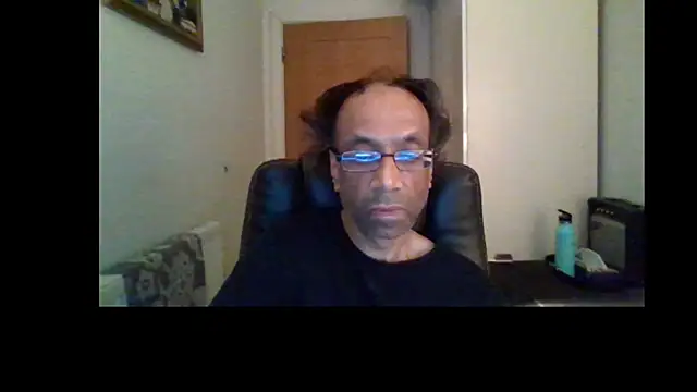 rauncher1 online show from July 8, 2026, 11:05 pm