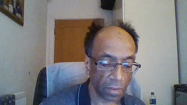 rauncher1 online show from October 6, 2025, 9:43 am