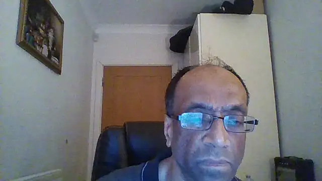 rauncher1 online show from March 9, 2025, 2:07 am