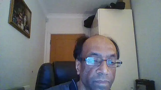 rauncher1 online show from February 26, 2025, 9:12 am