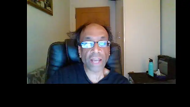 rauncher1 online show from July 31, 2026, 11:02 pm