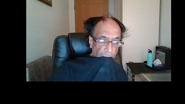 rauncher1 online show from July 16, 2026, 8:22 am