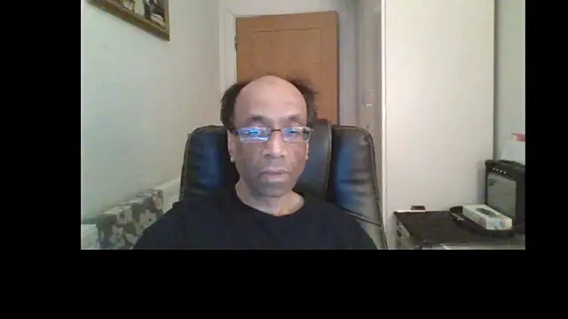 rauncher1 online show from April 29, 2026, 10:49 pm