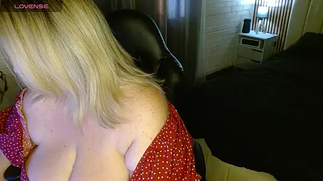 bella savati online show from March 14, 2026, 10:16 pm