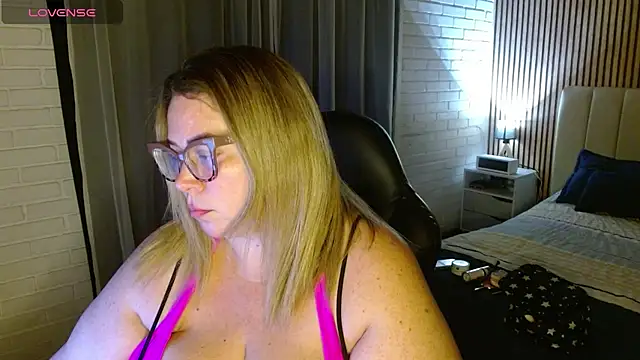 bella savati online show from February 7, 2026, 11:24 pm