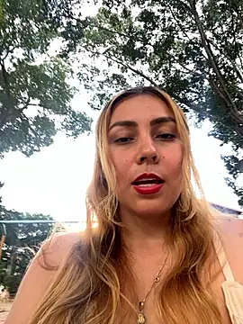 Snapshot of Brittanyrosexx chatting on November 13, 2025, 8:35 pm Brittanyrosexx online show from November 13, 2025, 8:35 pm