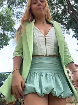 Snapshot of Brittanyrosexx chatting on December 2, 2025, 9:27 pm Brittanyrosexx online show from December 2, 2025, 9:27 pm