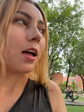 Snapshot of Brittanyrosexx chatting on November 20, 2025, 9:36 pm Brittanyrosexx online show from November 20, 2025, 9:36 pm