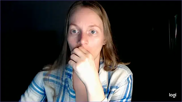 Snapshot of Shantidol chatting on October 16, 2025, 8:17 pm Shantidol online show from October 16, 2025, 8:17 pm