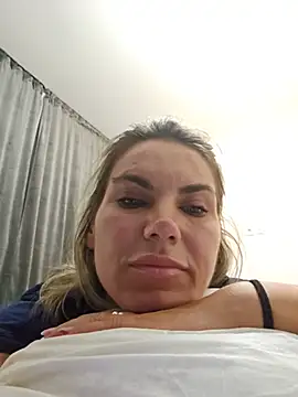 Snapshot of FeliciaKrige chatting on July 14, 2026, 10:27 pm FeliciaKrige online show from July 14, 2026, 10:27 pm