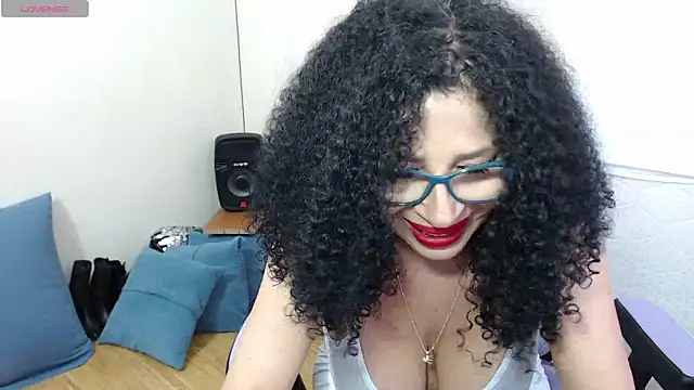 Snapshot of sophialxxx chatting on January 11, 2025, 10:07 pm sophialxxx online show from January 11, 2025, 10:07 pm