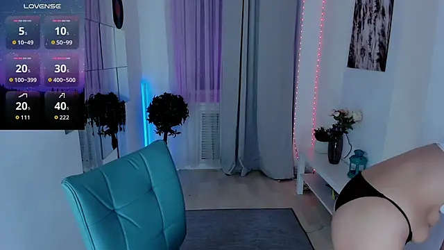 Snapshot of Alexa_Lexi_ chatting on November 6, 2025, 3:49 pm Alexa Lexi online show from November 6, 2025, 3:49 pm