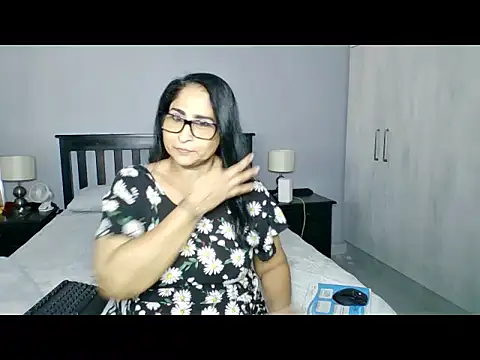 Snapshot of Indiankushy chatting on June 18, 2026, 11:59 am Indiankushy online show from June 18, 2026, 11:59 am