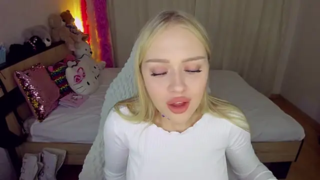 ElinOceanX online show from October 3, 2025, 12:36 am