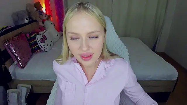 ElinOceanX online show from September 22, 2025, 4:02 pm