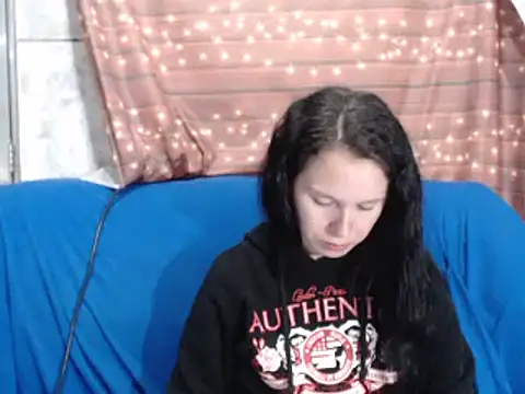 Snapshot of Venusluxodomme chatting on November 11, 2025, 2:39 am Venusluxodomme online show from November 11, 2025, 2:39 am