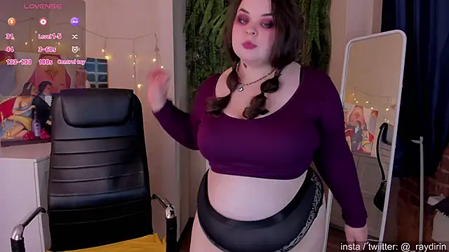 Snapshot of Raydirin chatting on November 15, 2025, 4:11 pm Raydirin online show from November 15, 2025, 4:11 pm