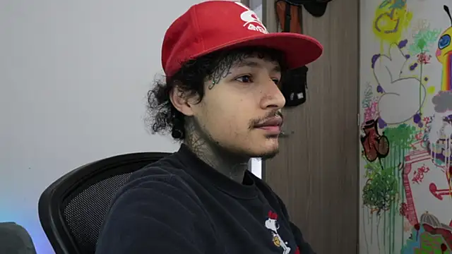 trieone online show from February 12, 2026, 1:33 pm