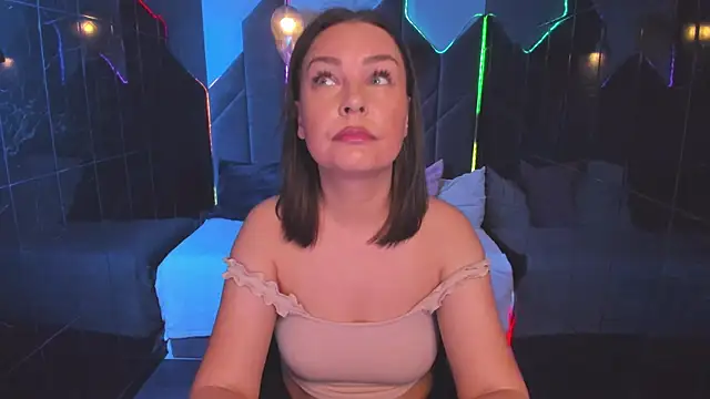 MilenaMellow online show from November 5, 2025, 8:34 pm