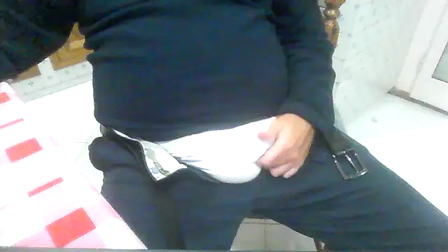 polloiw online show from October 13, 2025, 8:43 pm