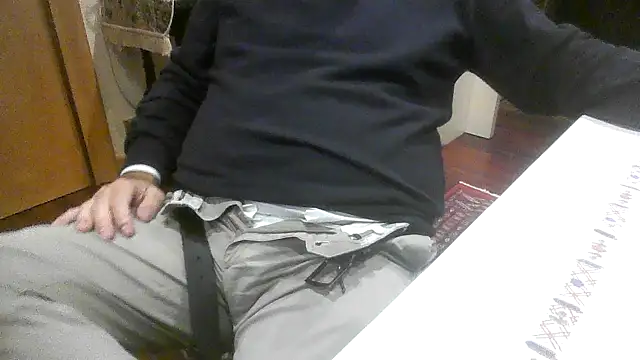 polloiw online show from November 12, 2025, 2:43 pm